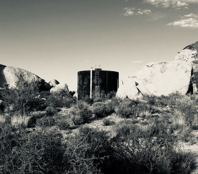 Old (water?) tank, by Ryans Ranch.