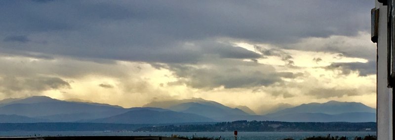 An absolutely stunning sight, as a storm clears/brakes over the Olympic Peninsula.