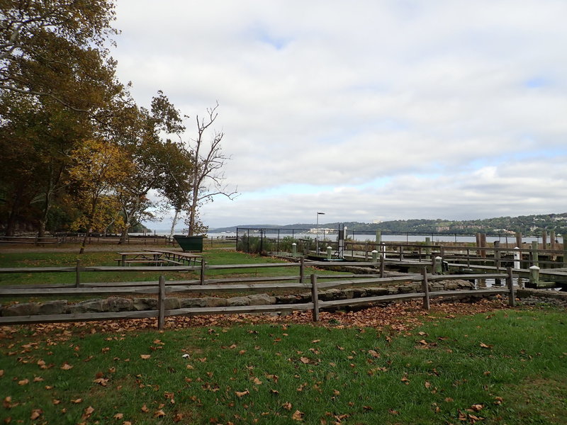 Alpine boat basin and picnic area