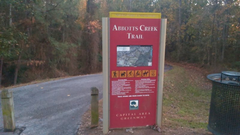 Abbotts Creek Trailhead