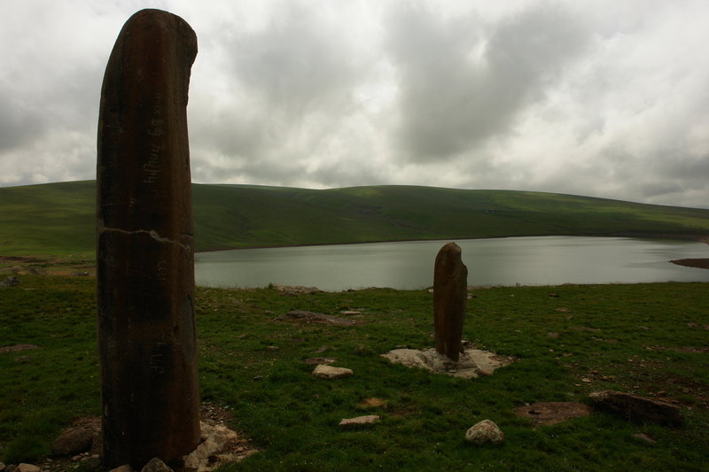 Dragon stones from the 7th millenium