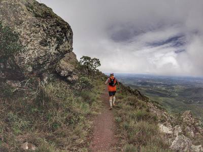Running on the crest of Piedade mountain