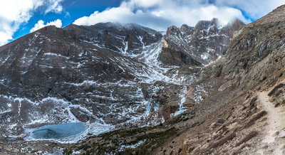 Approaching the descent down to Chasm lake with Long's Peak looming above.