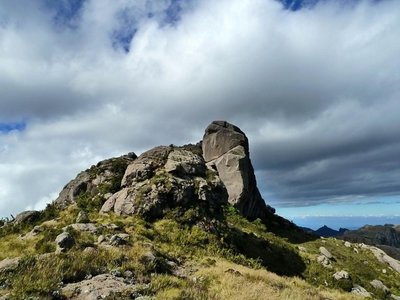 Morro do Couto seen from the trail