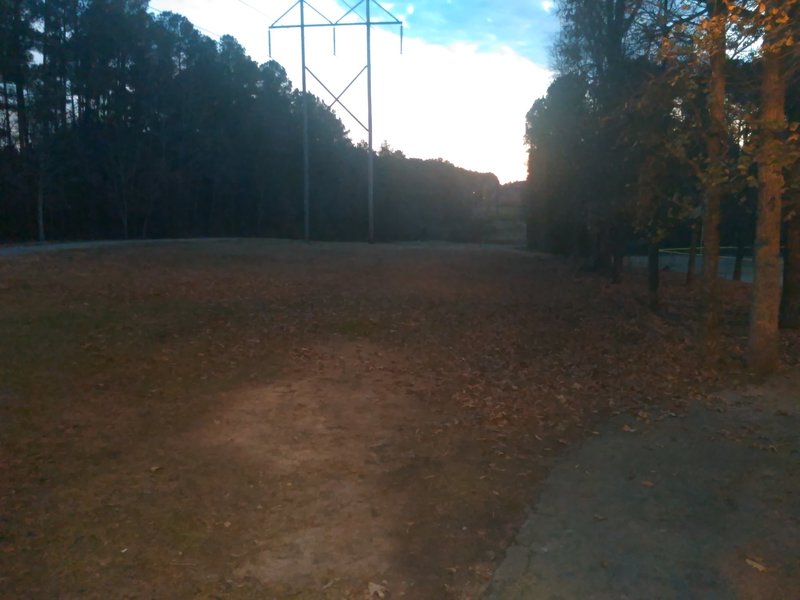 Trailhead from parking lot