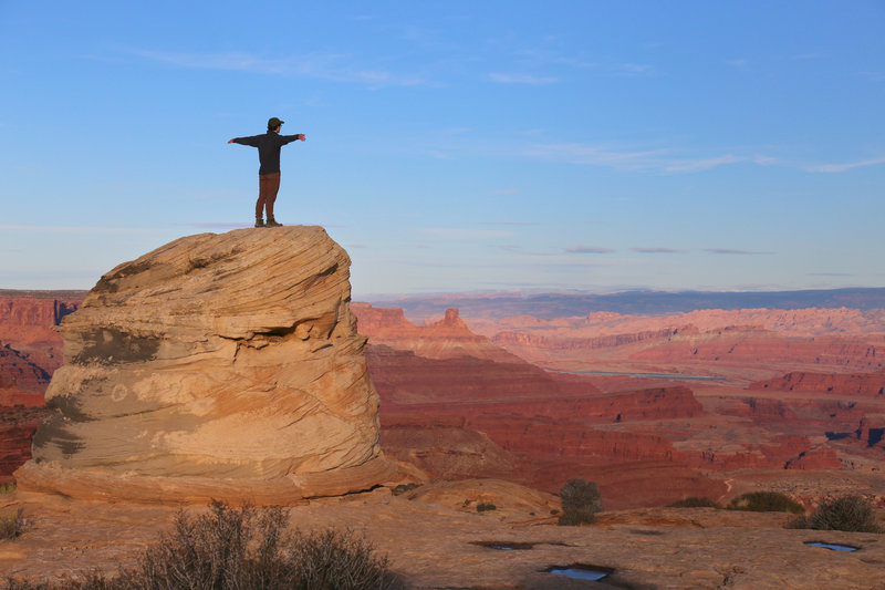 Overlooking the Green River from Lathrop Trail.