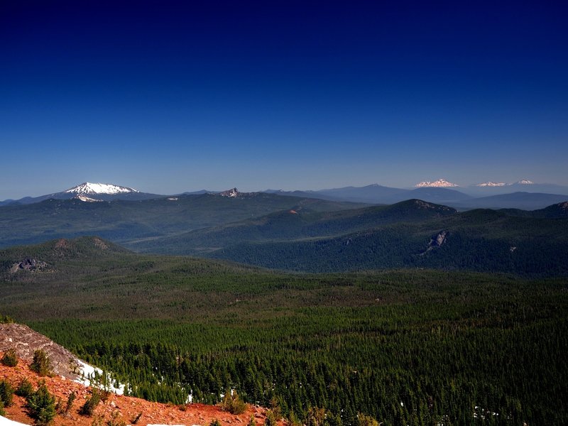 Diamond Peak (L), Mount Yoran (center), and the Three Sisters (R) from Tipsoo Peak