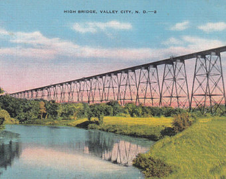 A vintage postcard showing the Hi-line bridge in Valley City