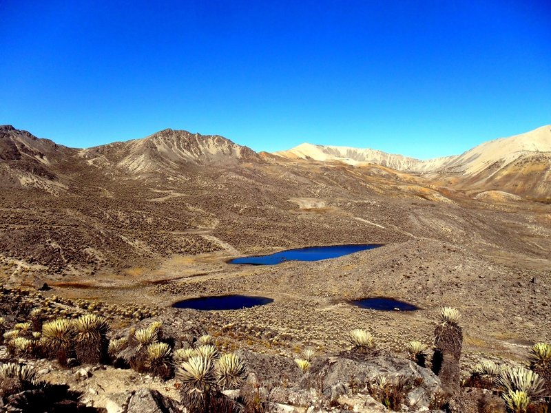 Near the highest point of the route, you can see this three unnamed lakes