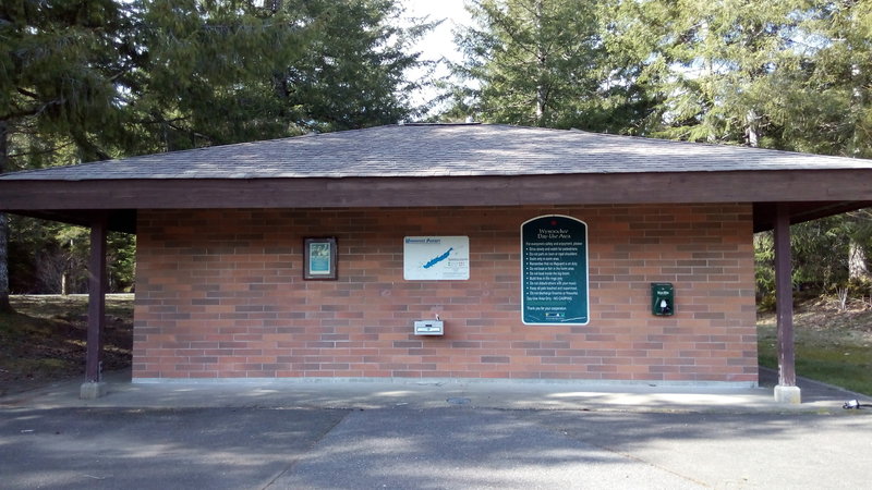 Trailhead near picnic area