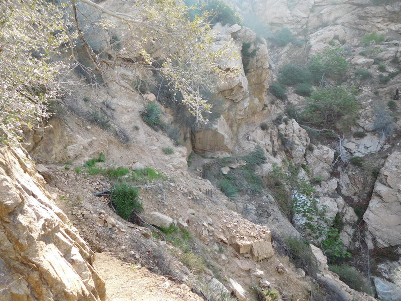 Dawn Mine Trail passing along cliff