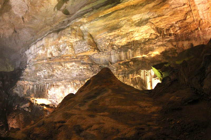 Devils Den chamber.