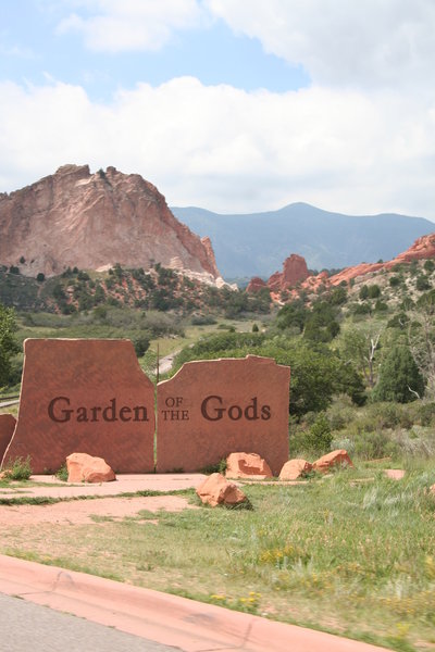 Garden of the Gods entrance sign.