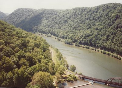 View of the New River from Hawk's Nest Overlook