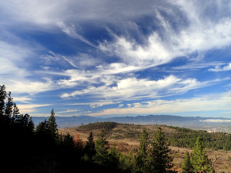 Looking west from the Pali Trail