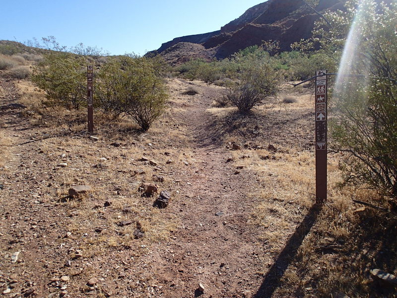 Trail junction Babylon and Little Purgatory