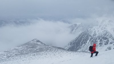 Climbing down from the summit towards Tuckerman Ravine