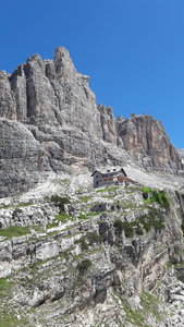 Rifugio Tuckett (Quintino Sella)