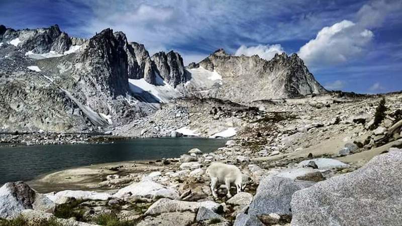 Top of Aasgard Pass