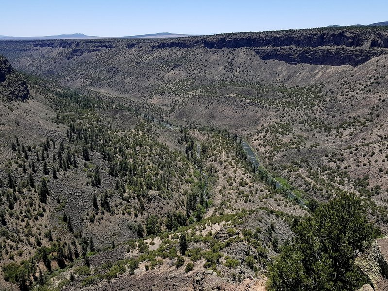 The Red River (L) and the Rio Grande from the top of the La Junta Trail