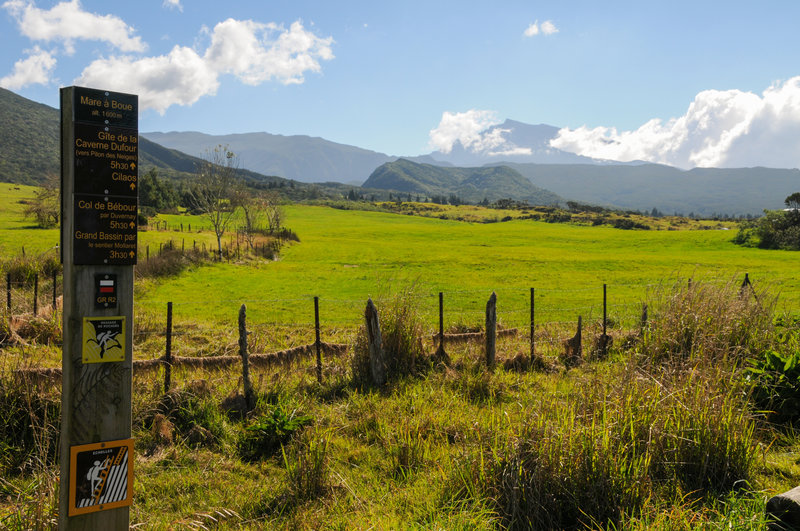 Piton des Neiges can be seen all the way from the trailhead on an extremely lucky clear afternoon.