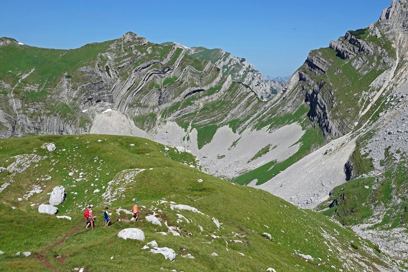 Twisted limestone on Šareni Pasovi