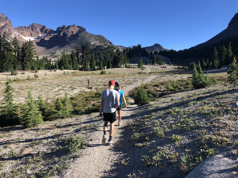 Start of the hike from Broken Top Trailhead