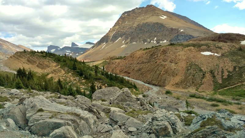 Headwaters of the Brazeau River run far below an unamed peak, as seen when descending the north side of Nigel Pass on the South Boundary Trail.