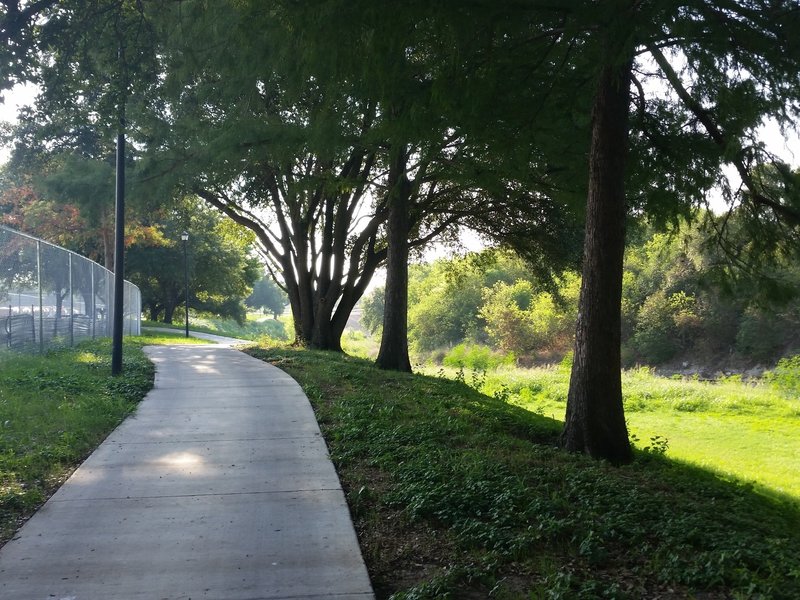 Leaving Saunders Park on the way to the walk along 23rd