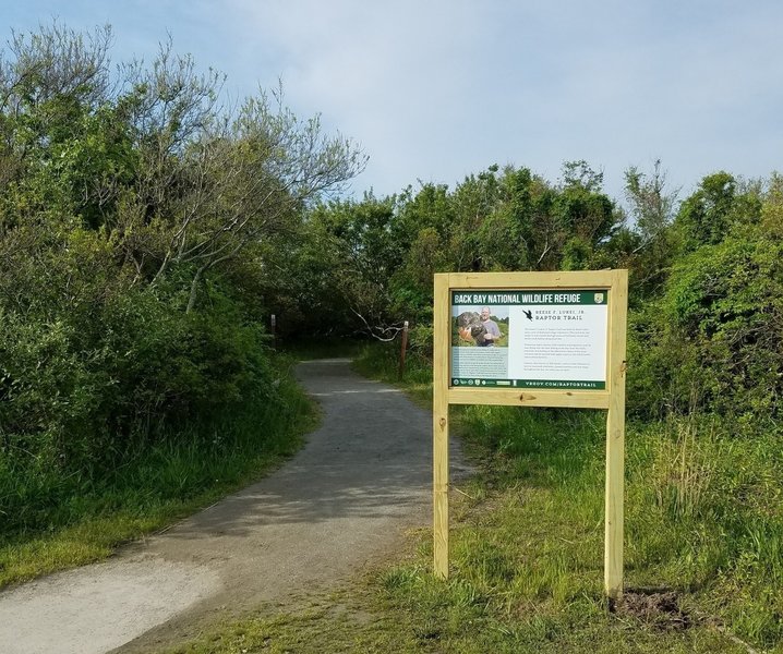 Trailhead for the Raptor Trail