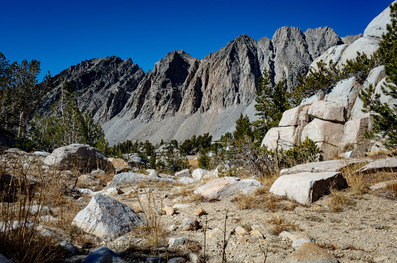 The trail going down from Ram Lake to Purple Lake.