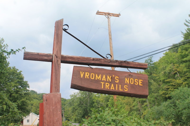 Vroman's Nose Trail