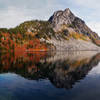 Lake Valhalla and Lichtenberg Mountain from the beach