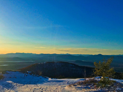 Pleasant mountain summit