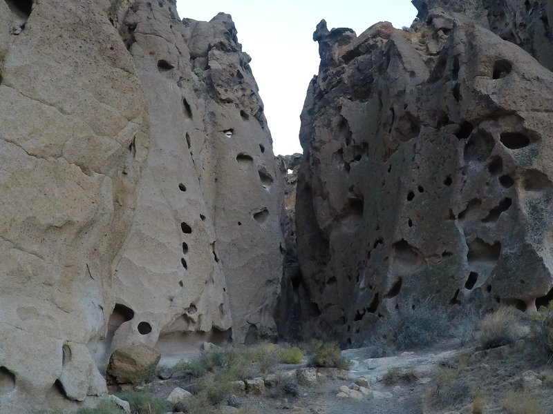 A little arch above the canyon.