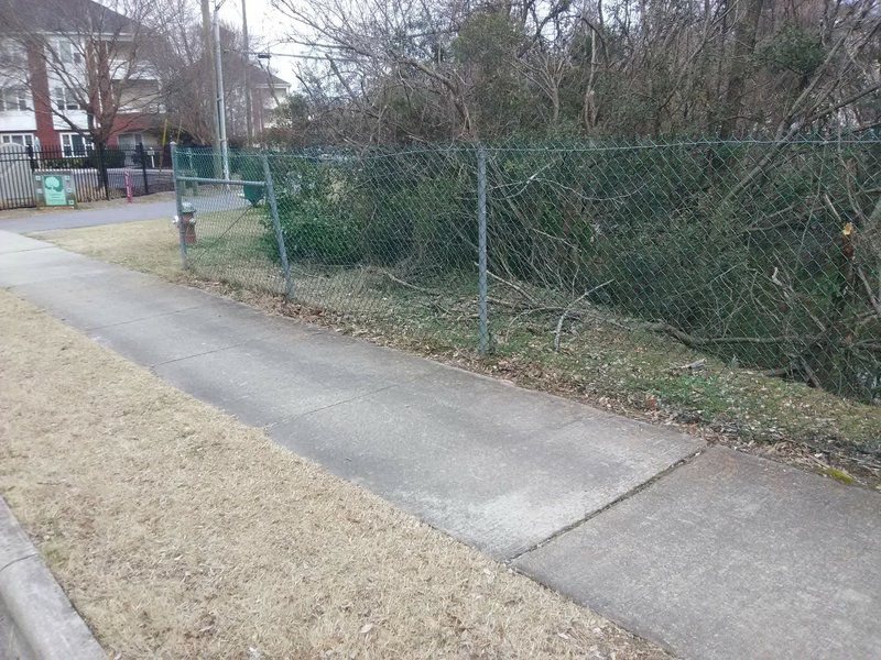 Trail entrance at Jamaica Drive