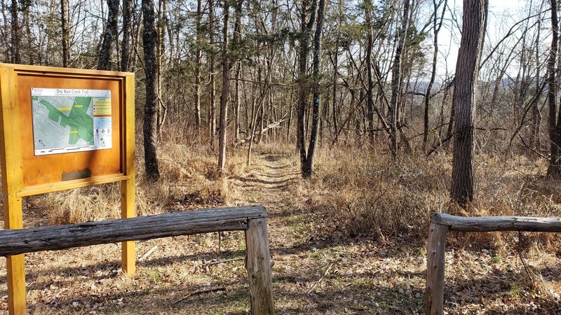 Trailhead at the southern end of Dry Run Creek Trail