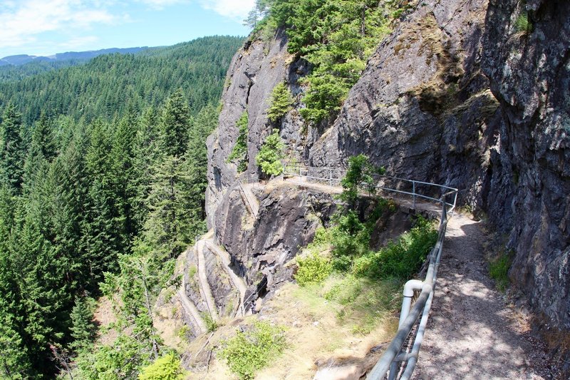 Beacon Rock Trail with multiple switchbacks