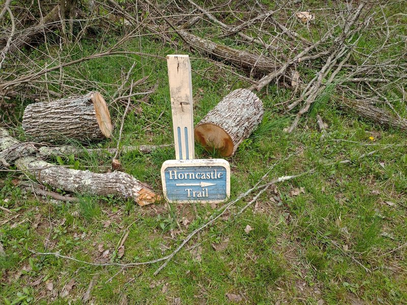 Trailhead Marker for Horncastle Trail.