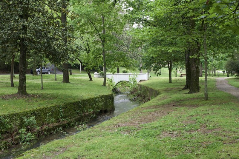 Several bridges cross the creek at various points, allowing you to change the length of your hike.