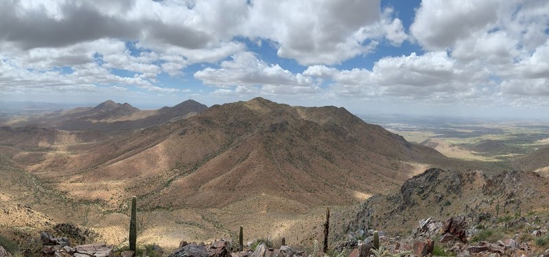 Lookout Viewpoint above Windgate Pass with Thompson, McDowell and Drinkwater Peaks beyond.