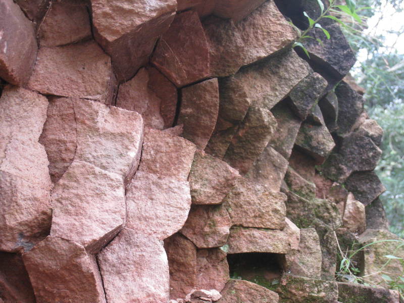 Close up of the Piedra Hexagonal