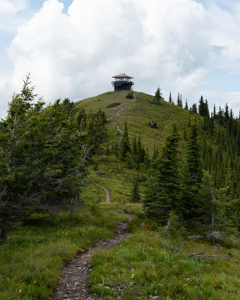 Last stretch before the summit/lookout