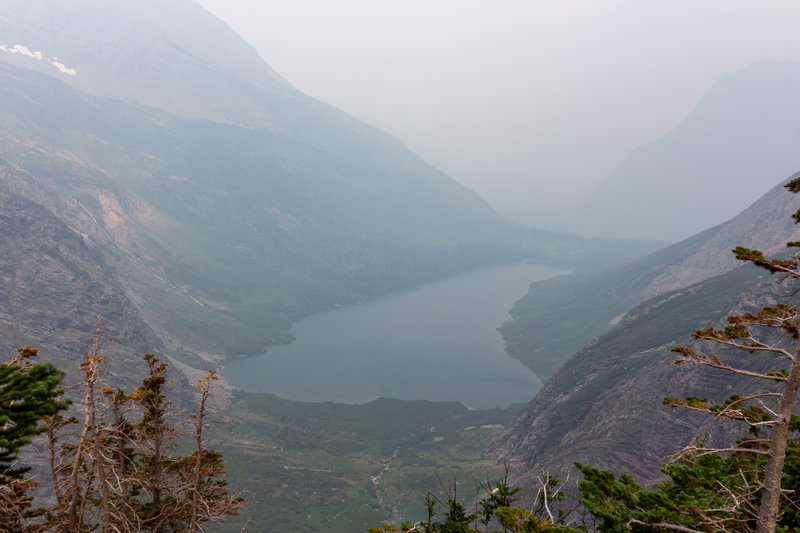 Gunsight Lake through the smoke of the Howe Ridge Fire 2018.