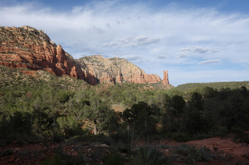 View east from the Courthouse Butte loop