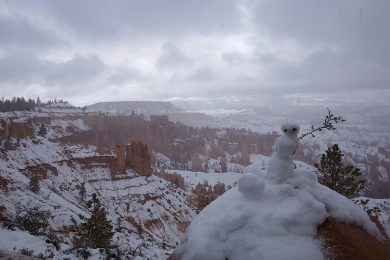 Late May snowman at Bryce Canyon, the end of the wet 2018-2019 winter.