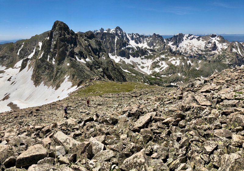 Mountain running at its finest! The view south from the south ridge of Paiute Peak shows no shortage of toothy 12ers and 13ers on the Continental Divide.