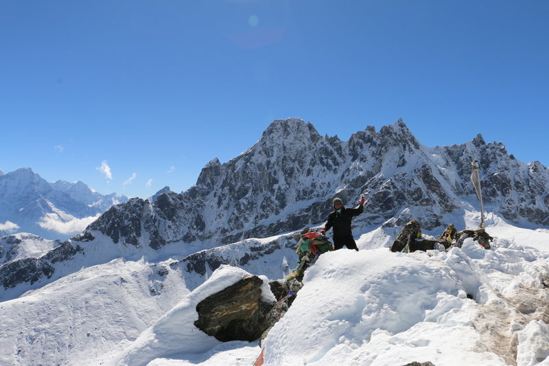 gokyo valley trek in everest