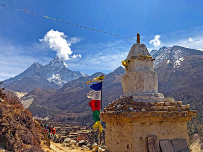 View of Mt. Amadablam during the trail to Dingboche from Tengboche.