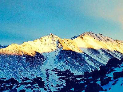 False Peak (left) and O'Malley Peak (right) from Flat Top.